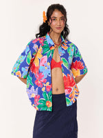 Load image into Gallery viewer, A Day in Tulum Printed Cropped Shirt