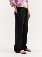Load image into Gallery viewer, Black Loose Fit Sweatpants