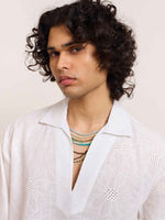 Load image into Gallery viewer, White Daisy Pullover