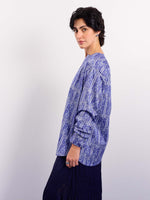 Load image into Gallery viewer, Blue Patterned Satin Pullover