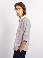 Load image into Gallery viewer, Blue Contrasting Collar Pullover