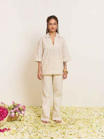 Load image into Gallery viewer, Beige Embroidered Pullover