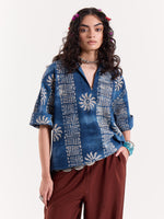 Load image into Gallery viewer, Baatik Blue - Pullover Shirt