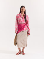 Load image into Gallery viewer, Bright Pink Checkered Cropped Shirt