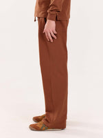 Load image into Gallery viewer, Loose Fit Brown Sweatpants
