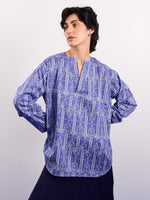 Load image into Gallery viewer, Blue Patterned Satin Pullover
