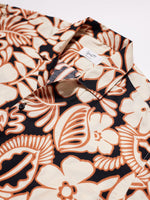 Load image into Gallery viewer, Floral Noir
