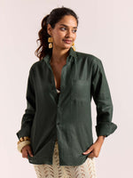 Load image into Gallery viewer, Dark Green 60s Lea Linen Shirt