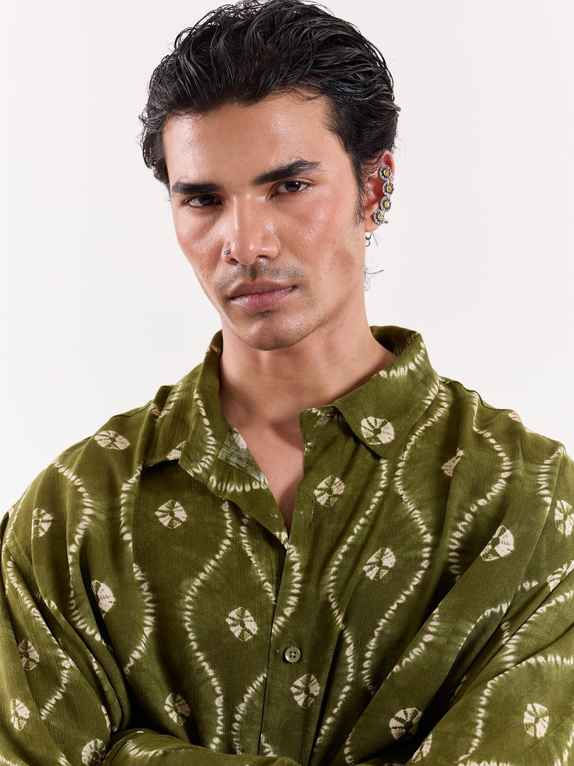 Hari Bandhani - Cropped Shirt